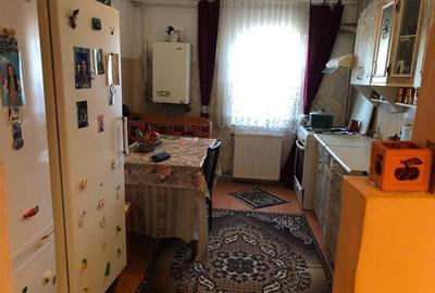 Apartament cu 4 camere decomandat în Central - 4