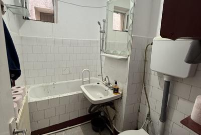 Apartament cu 2 camere decomandat în Micro 20 - 6