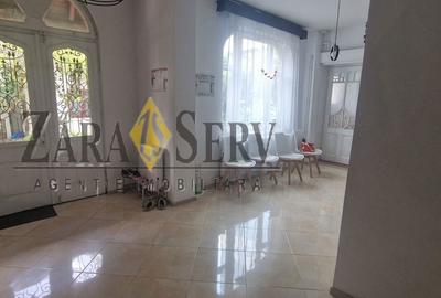 Casă cu 5 camere cu Teren 500 Mp în Central - 1