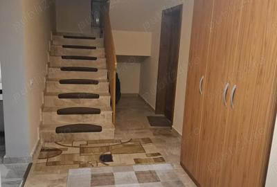 Casă în Paleu - 2