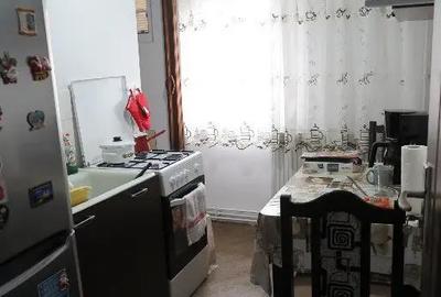 Garsonieră decomandată în Alfa - 13