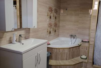 Casă cu 4 camere în Central - 1