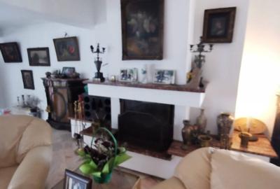 Vila cu scara interioara, semineu,terasa mare, strada linistita - 3