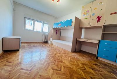 Apartament cu 3 camere semidecomandat, mobilat în Girocului - 5