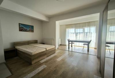 Apartament cu 2 camere semidecomandat în Mărăști