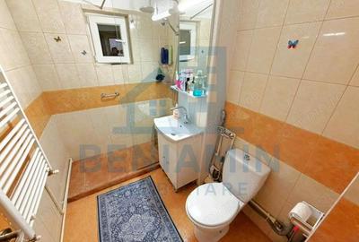 2 Camere-Etaj 3-Centrala termica-Mobilat-Utilat-Bloc 1982-Disponibil - 6