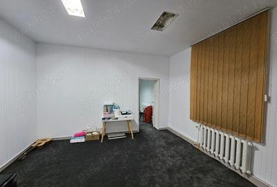 Spațiu comercial, de 50 mp, în Central - 1
