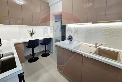 Apartament cu 4 camere semidecomandat în Unirii - 4