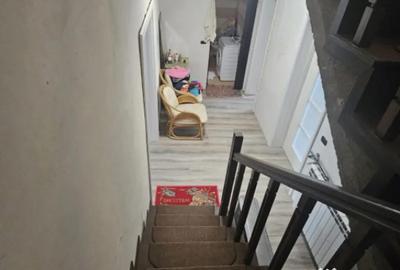 Casă cu 5 camere cu Teren 1300 Mp în Malu Mare - 13
