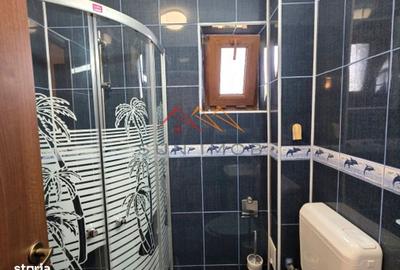 Casă cu 3 camere cu Canalizare în Central - 3