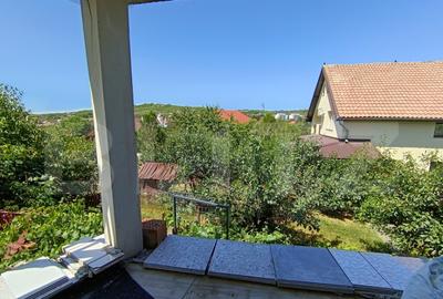 Casa cu 4 camere mobilata ?i utilata in suprafa?a de 237 - 14