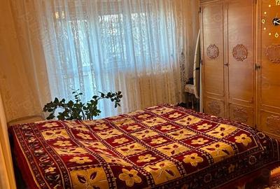 Apartament cu 4 camere decomandat în Micro 15 - 2