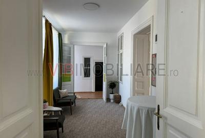 Casă cu 10 camere cu Teren 411 Mp în Lunei - 6