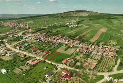 Teren de 2180 mp, în Betfia - 10