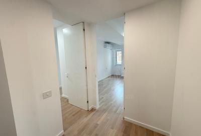 Apartament cu 4 camere decomandat în Central - 11