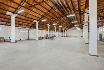 Spațiu industrial, de 1,763 mp, în Periferie - 15