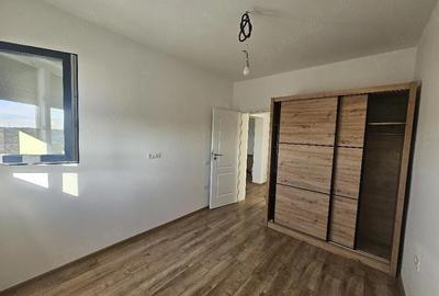 Apartament cu 2 camere decomandat în Giarmata - 4