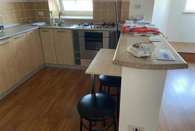 Apartament 4 camere transformat in 3 camere , zona ultracentrala Piata Moldovei - 2