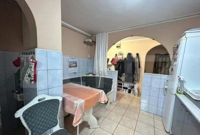 Apartament cu 3 camere decomandat în Micro 16 - 10