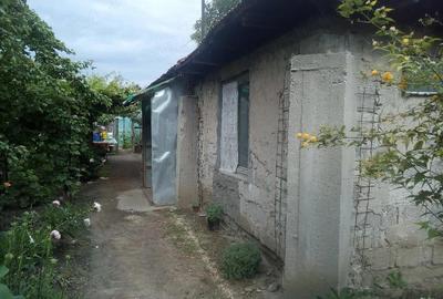 Casă cu 2 camere cu Teren 629 Mp în Sud