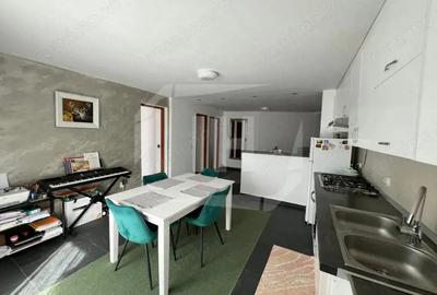 Apartament cu 3 camere, zona Nicolae Titulescu