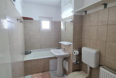 Apartament cu 2 camere semidecomandat, mobilat în Micălaca - 12