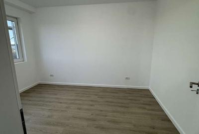 Casă cu 5 camere cu Teren 356 Mp în Remetea Mare - 3