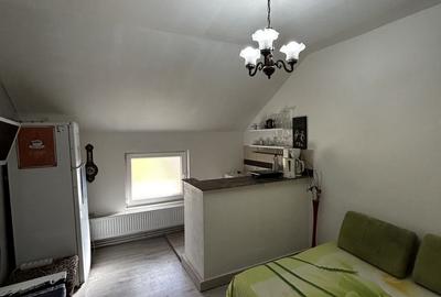 Apartament cu 2 camere decomandat, mobilat în Pârneava - 2