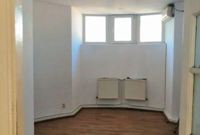 Birou, de 100 mp, în Moșilor - 2