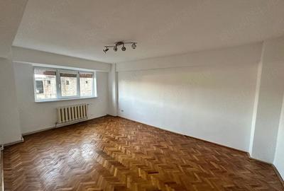 Apartament cu 2 camere decomandat în Central - 1