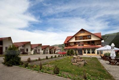 Spațiu comercial, de 1,250 mp, în Central - 4