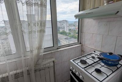 Apartament cu 3 camere decomandat în Cornișa - 11