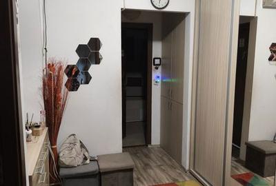 Apartament cu 2 camere decomandat în Valea Rosie - 2