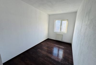 Apartament cu 3 camere decomandat în Lipovei - 4