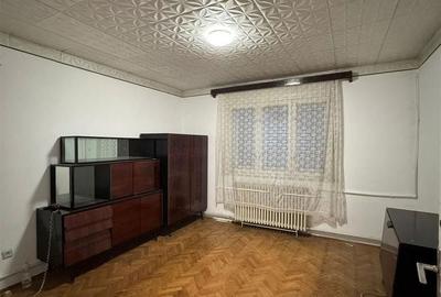 Casă cu 3 camere cu Teren 700 Mp în Central