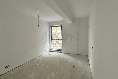 Apartament cu 4 camere decomandat în Aviației - 3