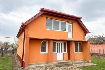Casă cu 3 camere cu Teren 500 Mp în Biharia