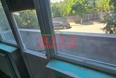 Apartament cu 3 camere în Caracal - 9