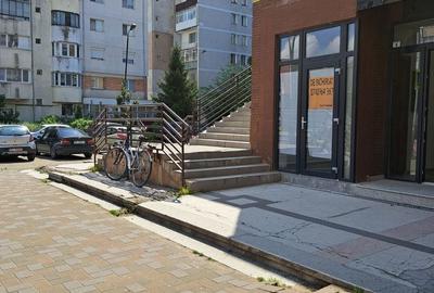 Spațiu comercial, de 25 mp, în Exterior Vest - 1