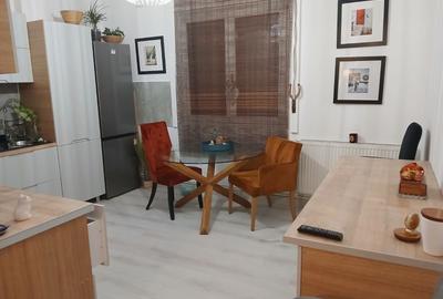 Apartament deosebit în centru – grădină proprie, terasă, intimitate - 4