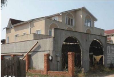 Casă cu 4 camere cu Teren 605 Mp în Central