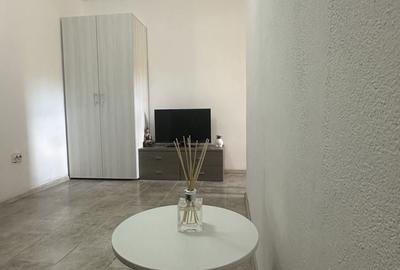 Garsonieră decomandată în Exterior Vest