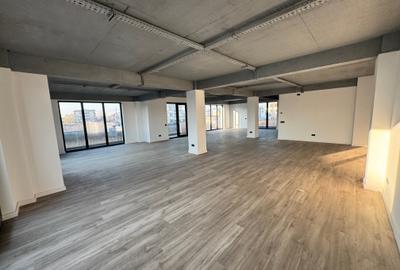 Spațiu comercial, de 370 mp, în Central