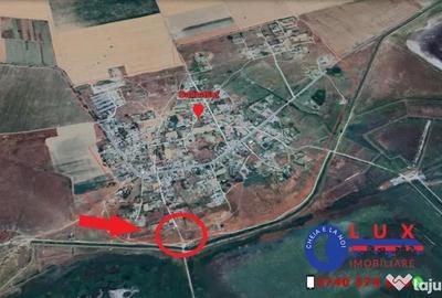 Teren de 3550 mp, în Sarinasuf