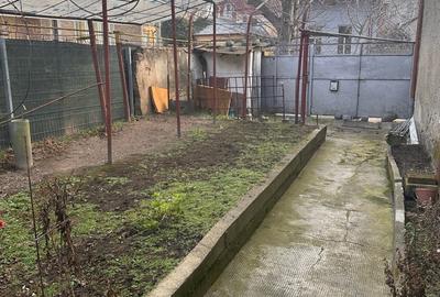 Casă cu 3 camere în Central - 2