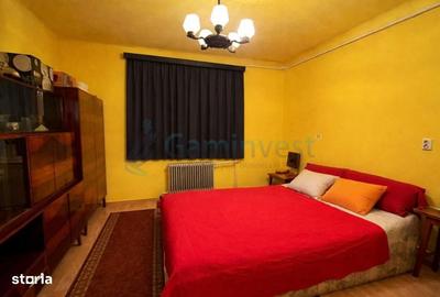 Casă cu 3 camere cu Teren 788 Mp în Vest