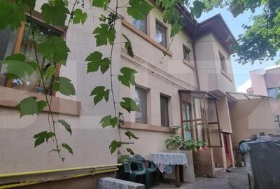 Casă cu 5 camere cu Teren 320 Mp în Central - 8