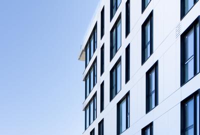 Apartament cu 4 camere semidecomandat în Nord