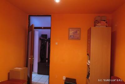 Apartament cu 4 camere semidecomandat în Micălaca - 1