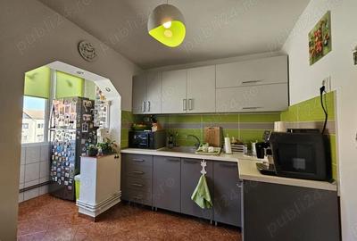 Apartament cu 3 camere decomandat, mobilat în Soarelui - 2